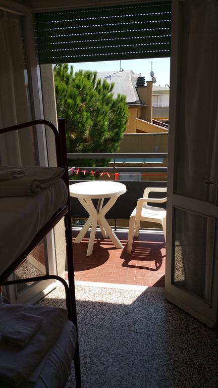 Fiorina Bed&Breakfast - Colazione Fino A Mezzogiorno - Beach Village Gratuito - Aquafan25 Oltremare20 ริชชิโอเน ภายนอก รูปภาพ